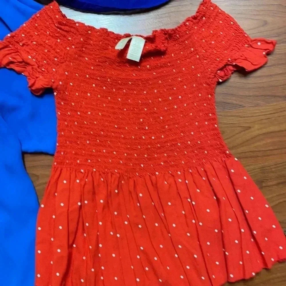 Women’s blouse bundle, size size small - Picture 2 of 7
